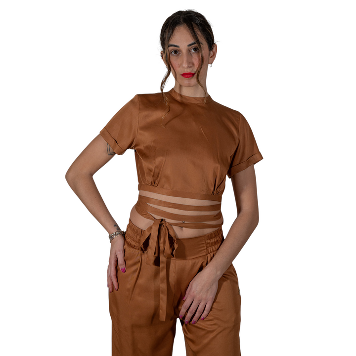 TOP À LACETS À LA TAILLE CAMEL