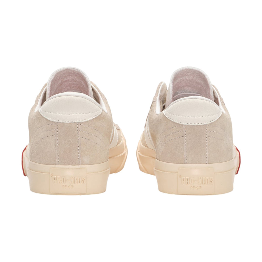 Royal Classic en cuir suédé beige blanc