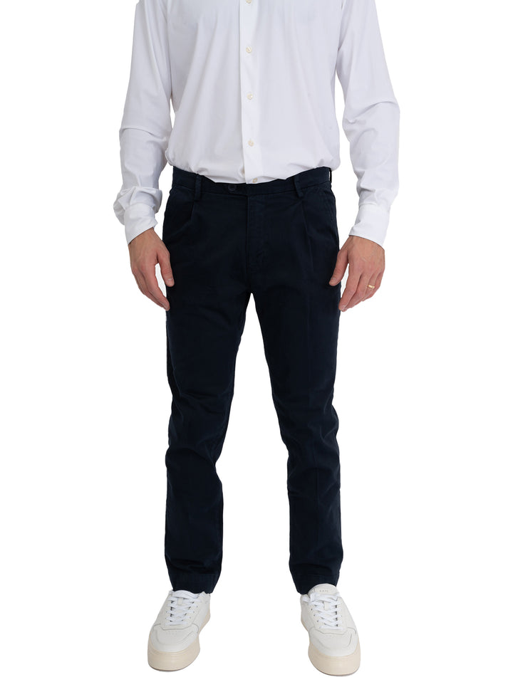 image-1-saint-etienne-pantalon-gabardine-una-pence-bleu-pantalon-verga-bleu